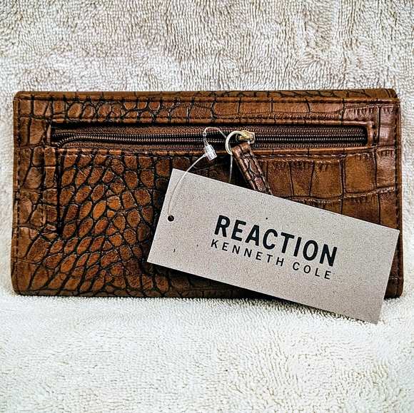 Kenneth Cole Reaction Crocodile File Master Clutch Wallet - Picture 5 of 10